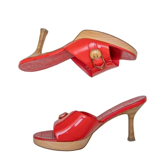 Chanel‎ Vintage Red Patent Leather Heeled Mules – Size 37 (US 7 / UK 4.5) - Picture 6 of 12